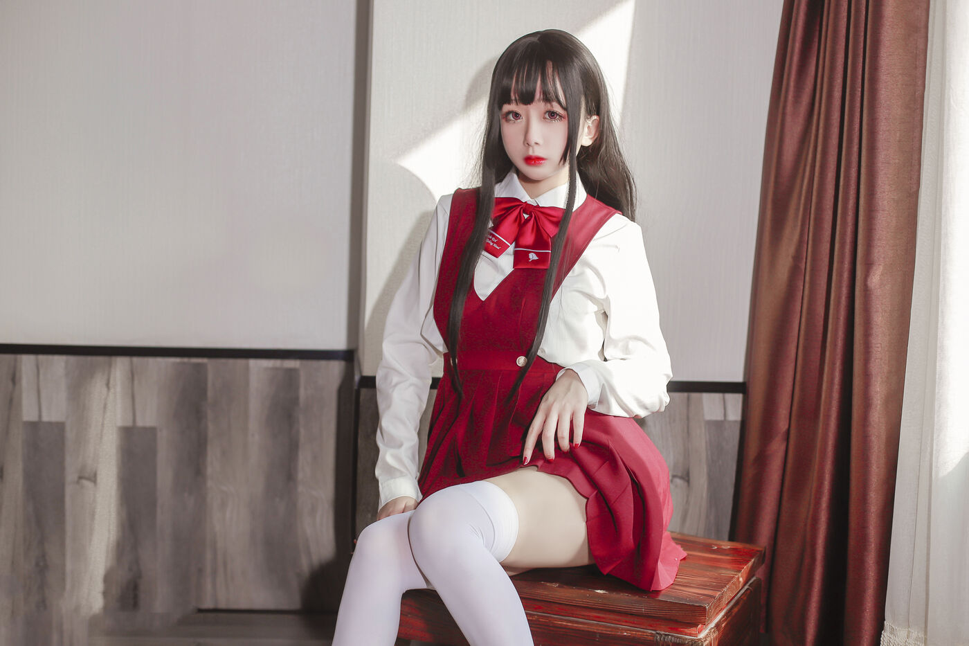 日奈娇 NO.037 JK少女红裙 [28P]插图
